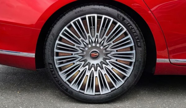 红旗h9轮胎型号是多少 红旗h9轮胎尺寸(245/40 r20)