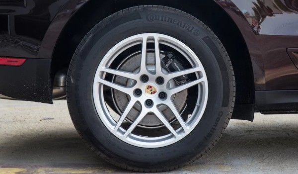 保时捷macan轮胎尺寸 轮胎型号规格(295/35 r21)